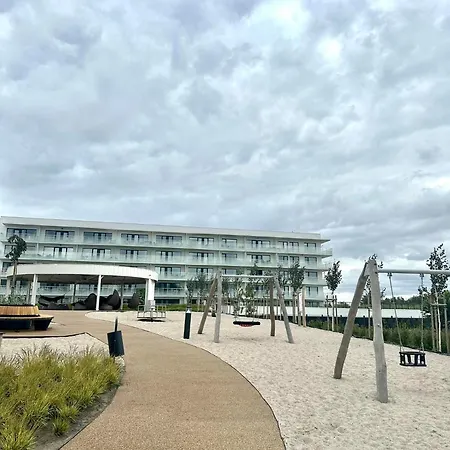 Happy Land Aqua Polanki B407 كولوبرزيغ